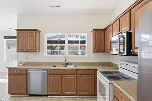 213 Worcester Ln, Easley, SC 29642 - Photo 2