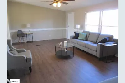 107 Sagewood Court, Fountain Inn, SC 29644 - Photo 2