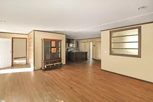 134 Walnut St, Calhoun Falls, SC 29628 - Photo 2