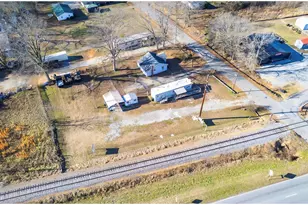 207 Manley Dr, Anderson, SC 29626 - Photo 4