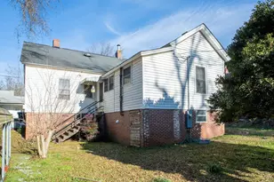 4 W Fleming St, Ware Shoals, SC 29692 - Photo 14