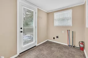 11 Foxhall Rd, Greenville, SC 29605 - Photo 10