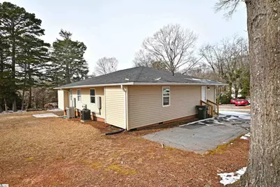 613/615 W 4th Avenue, Easley, SC 29640 - Photo 6