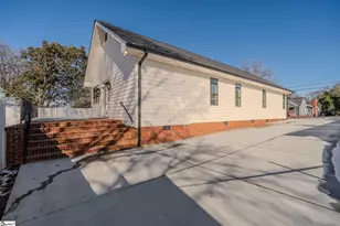 205 Pine St, Greer, SC 29650 - Photo 46