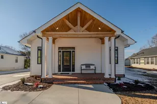 205 Pine St, Greer, SC 29650 - Photo 8