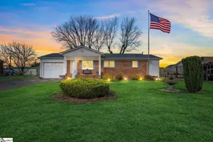 111 McDowell Dr, Boiling Springs, SC 29316 - Photo 4