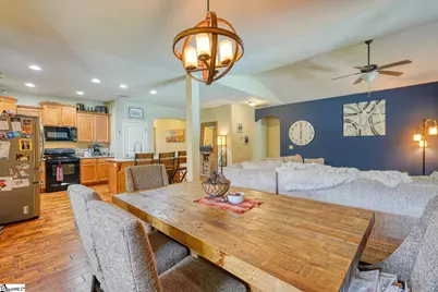 921 Benchmark Drive, Wellford, SC 29385 - Photo 8