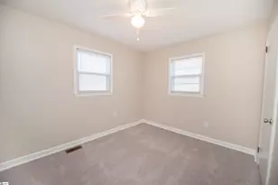 106 Cloverdale Dr, Boiling Springs, SC 29316 - Photo 24