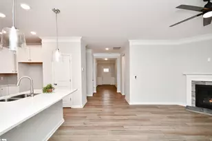 617 Columbus Cir, Simpsonville, SC 29680 - Photo 10