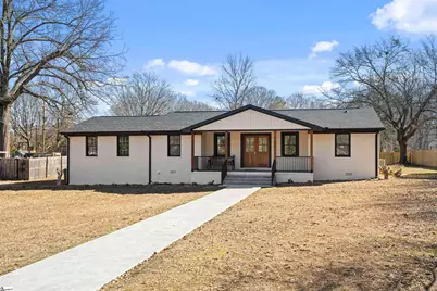 204 Woodfield Avenue, Fountain Inn, SC 29644 - Photo 1