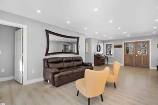 204 Woodfield Ave, Fountain Inn, SC 29644 - Photo 12