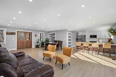 204 Woodfield Avenue, Fountain Inn, SC 29644 - Photo 8