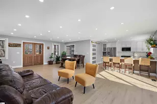 204 Woodfield Ave, Fountain Inn, SC 29644 - Photo 8