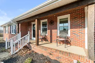 214 Lakeview Terrace, Simpsonville, SC 29681 - Photo 4