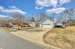 120 Monique Ln, Woodruff, SC 29388 - Photo 2