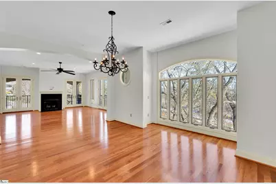 1209 E Washington Street #Unit 401, Greenville, SC 29601 - Photo 2