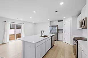 1306 Fairbairn Rd, Spartanburg, SC 29303 - Photo 12