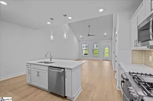 405 Crestcreek Dr, Anderson, SC 29621 - Photo 10