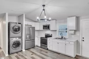 898 Reynolds Rd, Chesnee, SC 29323 - Photo 10