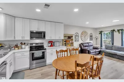 218 N Florida Avenue, Greenville, SC 29611 - Photo 6