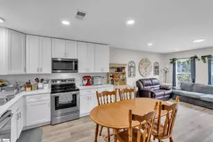 218 N Florida Ave, Greenville, SC 29611 - Photo 6