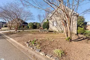 403 Mossy Ledge Ln, Simpsonville, SC 29681 - Photo 2