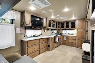 528 Loop Cir, Westminster, SC 29693 - Photo 6