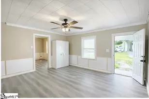 105 W Front St, Iva, SC 29655 - Photo 6