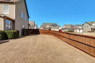 450 Bucklebury Rd, Greer, SC 29651 - Photo 44