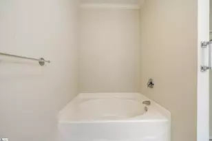 33 Endeavor Cir, Mauldin, SC 29662 - Photo 16