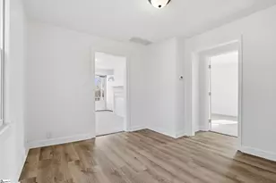 8 Cotton St, Greenville, SC 29609 - Photo 16