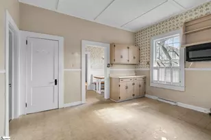 304 Cedar St, Clinton, SC 29325 - Photo 16