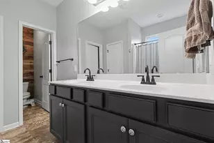 159 Caledonia Dr, Easley, SC 29642 - Photo 20