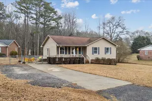 1000 Hopkins Ave, Pendleton, SC 29670 - Photo 4