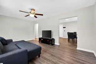 102 Beth St, Greer, SC 29651 - Photo 4