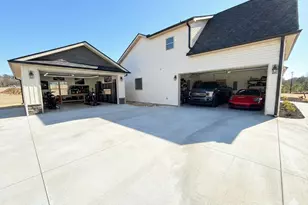 106 Old Glory Ct, Pickens, SC 29671 - Photo 4