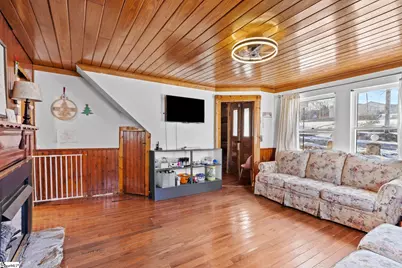 104 Montgomery Street, Campobello, SC 29322 - Photo 6