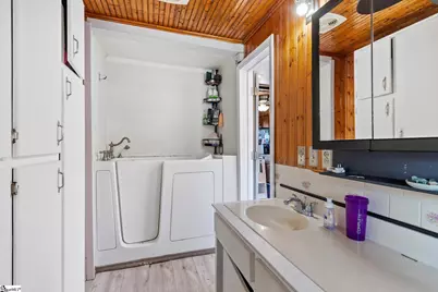 104 Montgomery Street, Campobello, SC 29322 - Photo 14