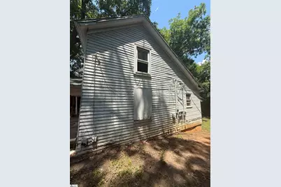 121 Saluda Street, Cowpens, SC 29330 - Photo 6