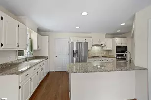 208 Woodbridge Ct, Easley, SC 29642 - Photo 24