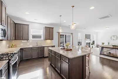 286 Braselton Street, Greer, SC 29651 - Photo 4