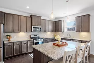 286 Braselton St, Greer, SC 29651 - Photo 10