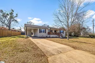 7 Hardale Ln, Greenville, SC 29607 - Photo 4