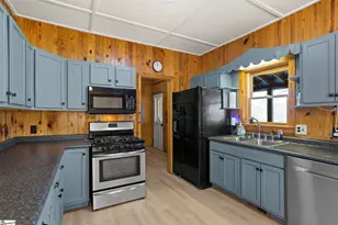 10025 Augusta Rd, Pelzer, SC 29669 - Photo 8