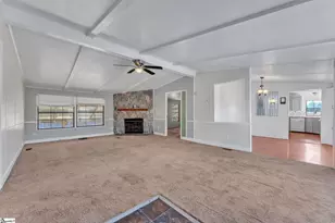 3079 Lakeview Dr, Laurens, SC 29360 - Photo 4