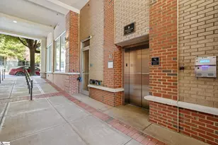 10 E Washington St, Greenville, SC 29601 - Photo 24