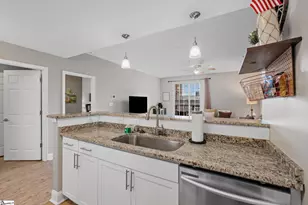 10 E Washington St, Greenville, SC 29601 - Photo 12