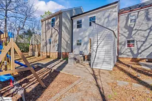 104 Idlewood Cir, Spartanburg, SC 29307 - Photo 2