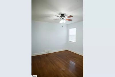 16089 Highway 101 S Highway, Gray Court, SC 29645 - Photo 6