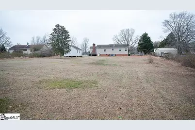 16089 Highway 101 S Highway, Gray Court, SC 29645 - Photo 22